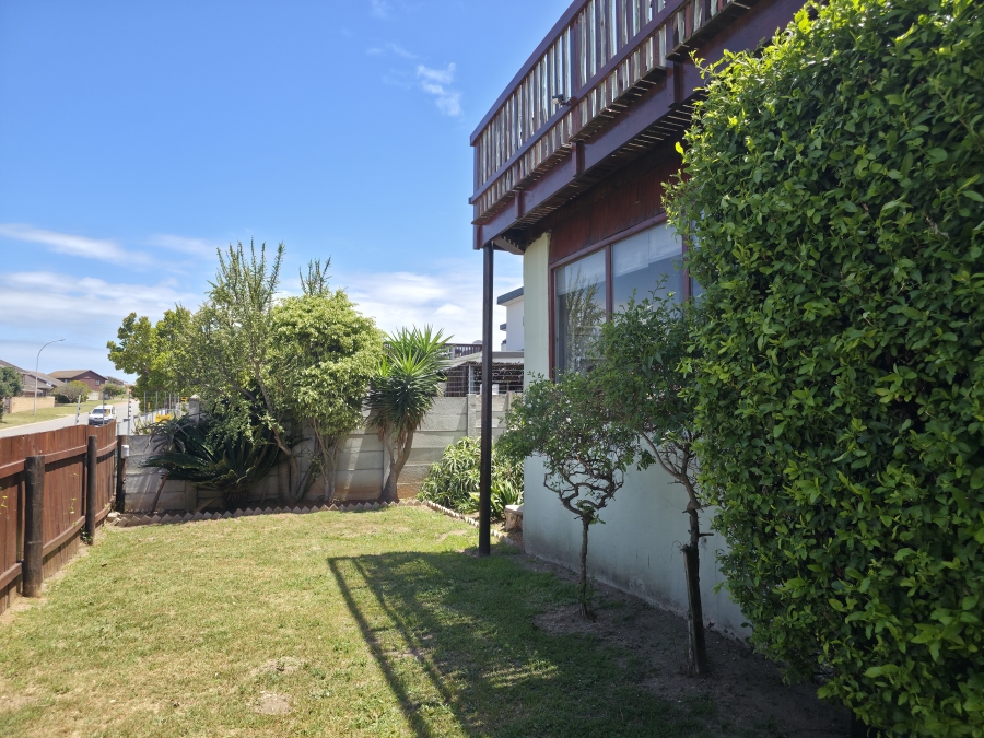 4 Bedroom Property for Sale in Aston Bay Eastern Cape